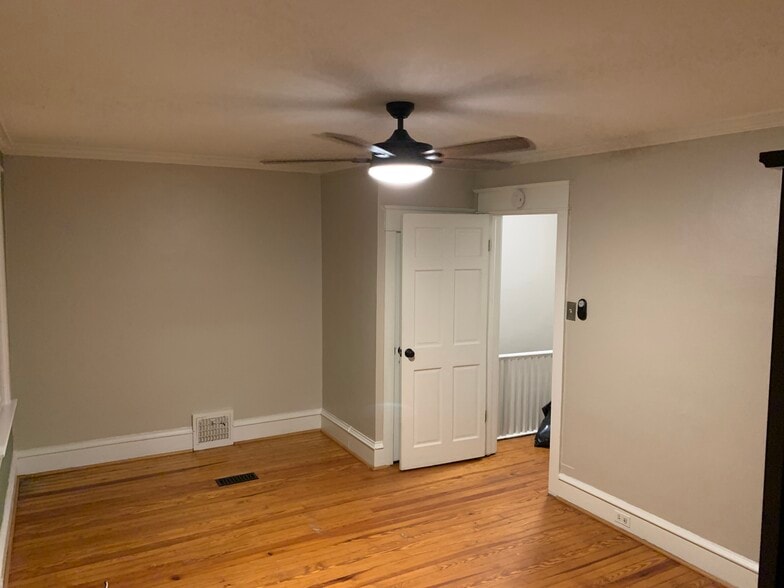 Primary Bedroom - 113 Edison Ave