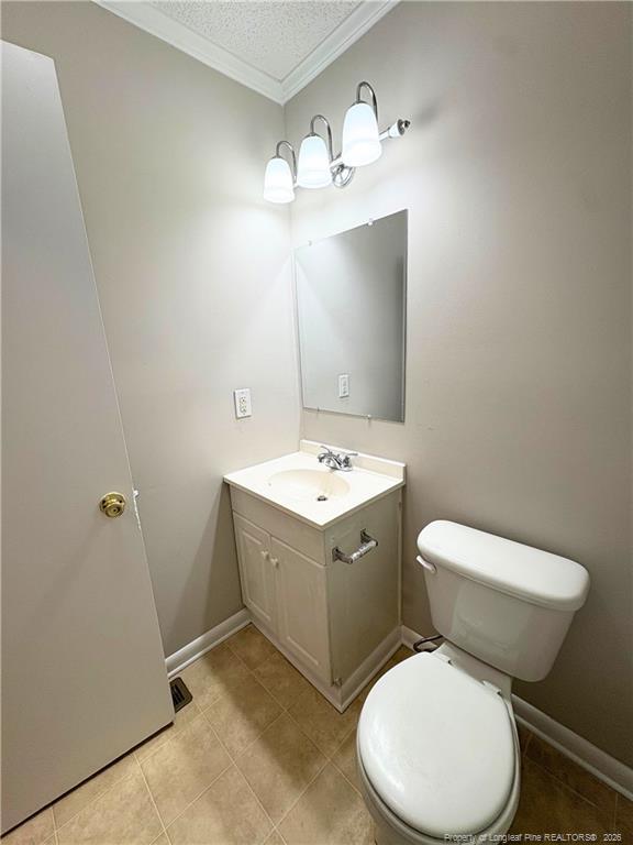 Building Photo - 6409 Waverly Ct