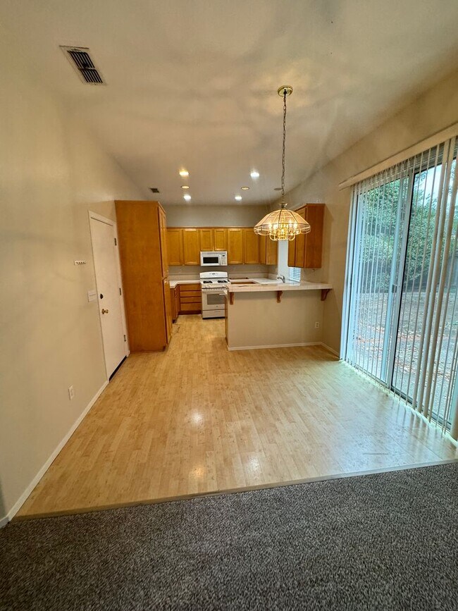 Building Photo - Roseville home with new artificial grass