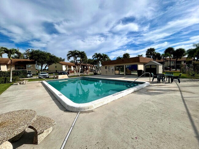 Building Photo - 7931 Southgate Blvd