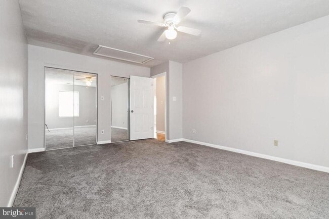 Building Photo - 315 South Dr