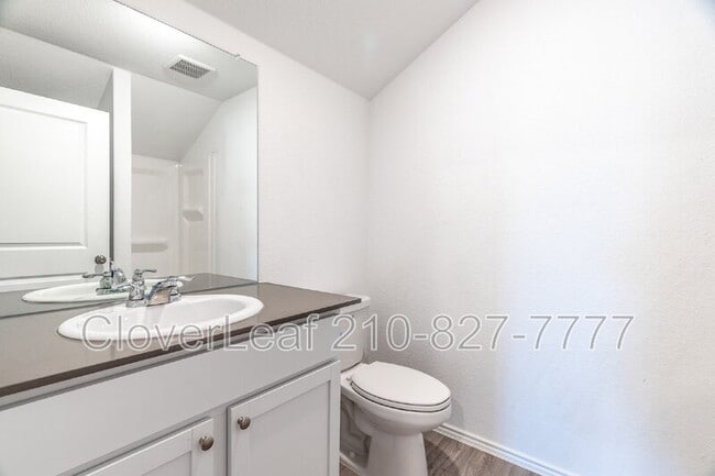 Building Photo - 7044 Elm Cv
