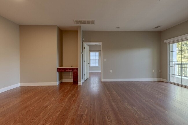 Building Photo - 7231 Althorp Way