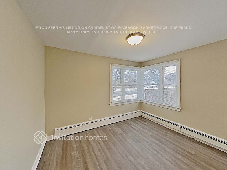 Building Photo - 426 N Ellsworth Ave