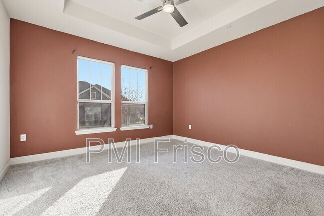 Building Photo - 1044 3rd St