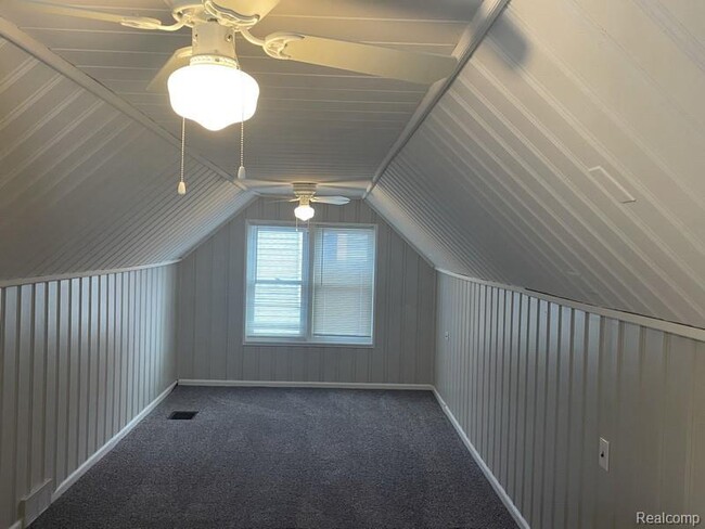 Building Photo - 13661 Kingston St