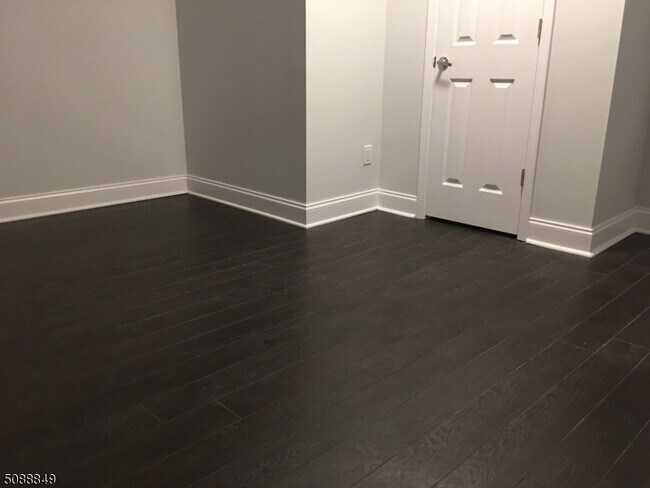 Building Photo - 389 Millburn Ave