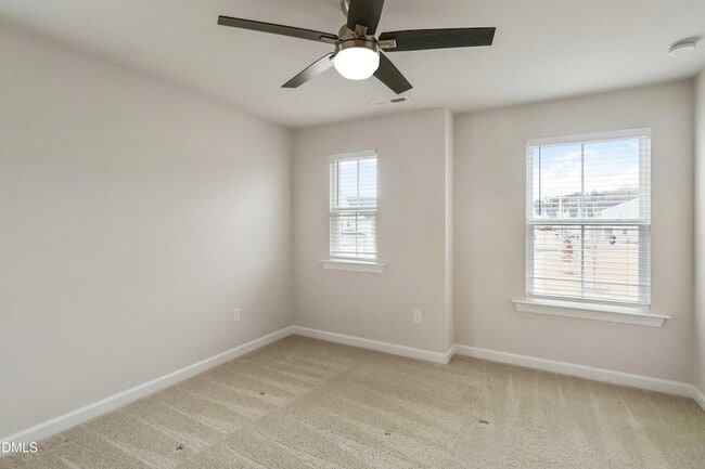 Building Photo - 521 Brittany Ct