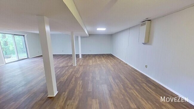 Building Photo - 812 Autumn Ct