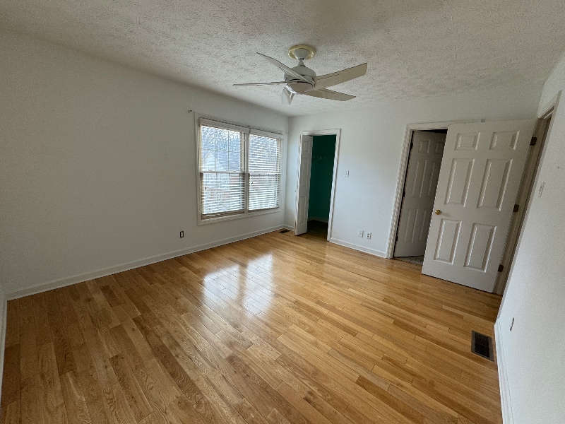 Building Photo - 1112 Greywood Dr