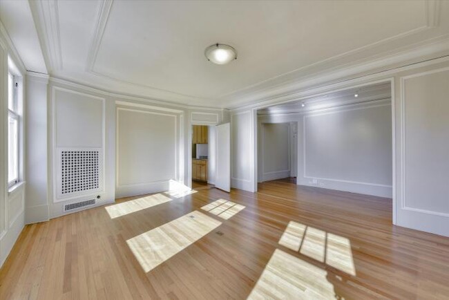 Building Photo - 4 bedroom in San Francisco CA 94118