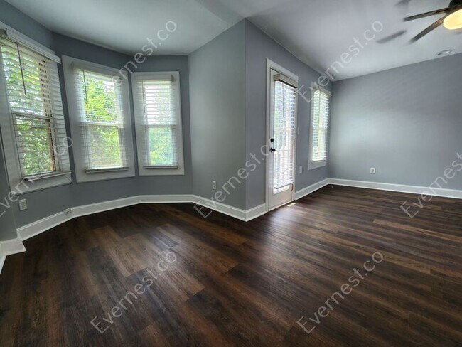 Building Photo - 41 Delta Pl NE