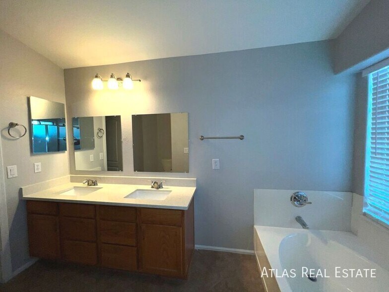 Building Photo - 29805 N Broken Shale Dr