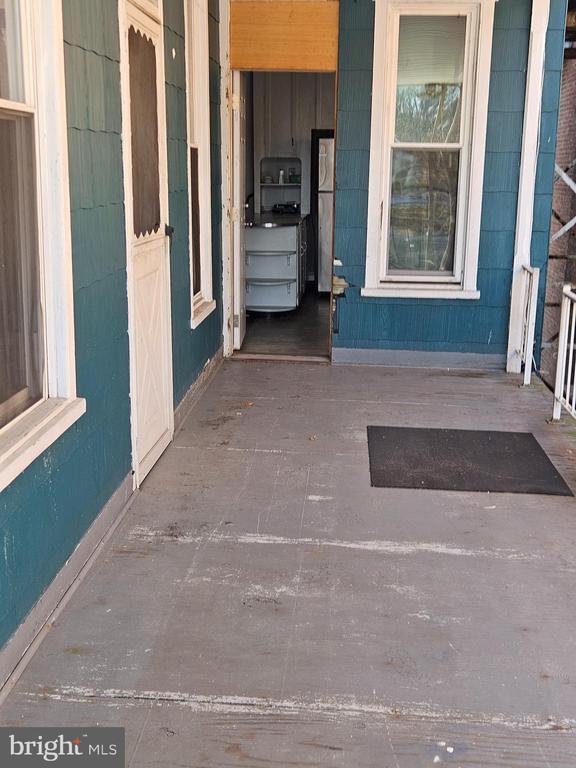 Building Photo - 181 S Tulpehocken St