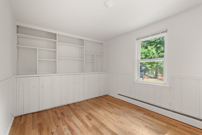 Building Photo - 316 Jinny Hill Rd