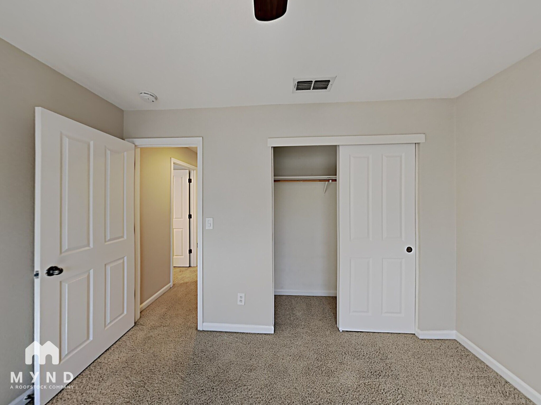 Building Photo - 398 Metro Ln