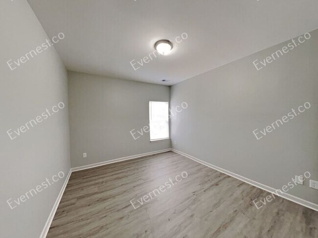 Building Photo - 1003 Sims Ave NW