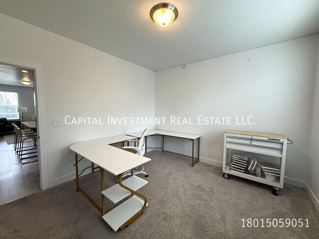 Building Photo - 5401 Ranches Loop Rd