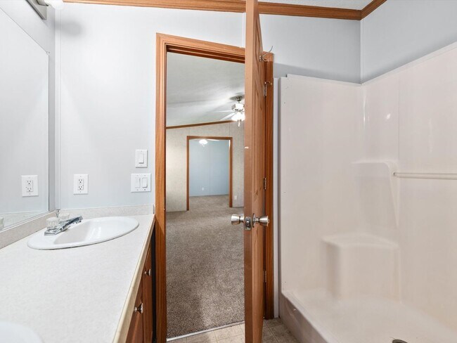 Building Photo - 13675 Woodbridge Rd