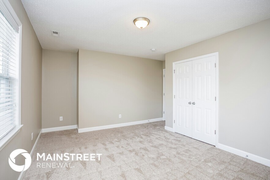 Building Photo - 5040 Springhouse Farm Rd