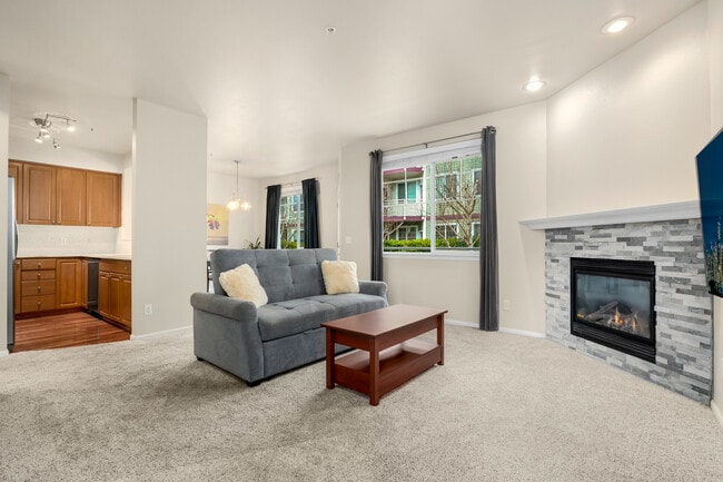 Building Photo - 13000 Admiralty Way