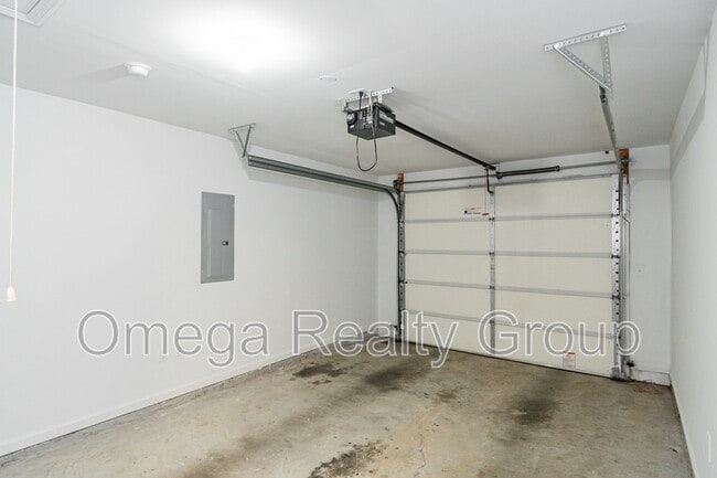 Building Photo - 177 Springdale Dr