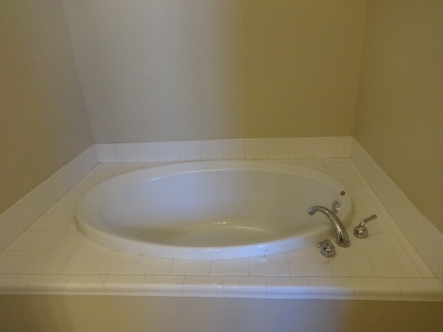 Building Photo - 2395 Key Ave