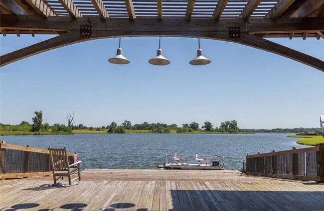 Building Photo - Waters Home