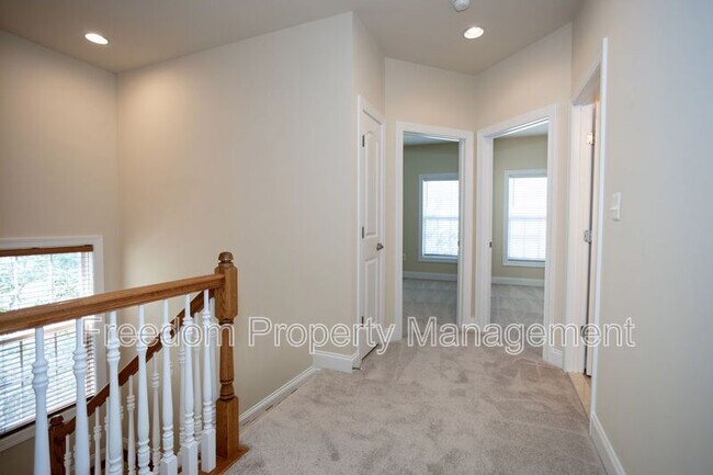 Building Photo - 16021 Pitner St