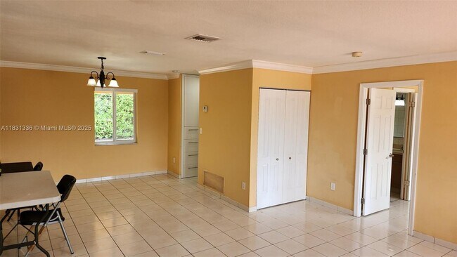 Building Photo - 5460 SW 133rd Ct