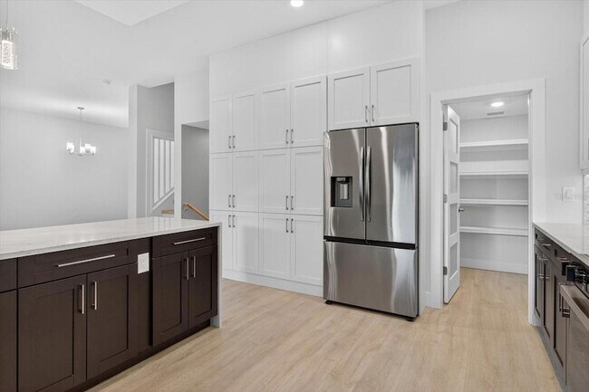 Building Photo - 207 Athens St