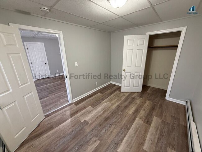 Building Photo - 41 Donnelly St