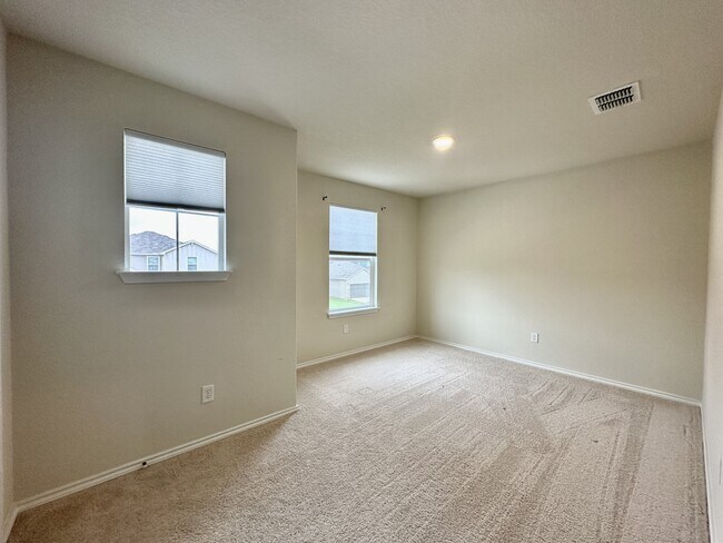 Building Photo - 10235 Crossbuck