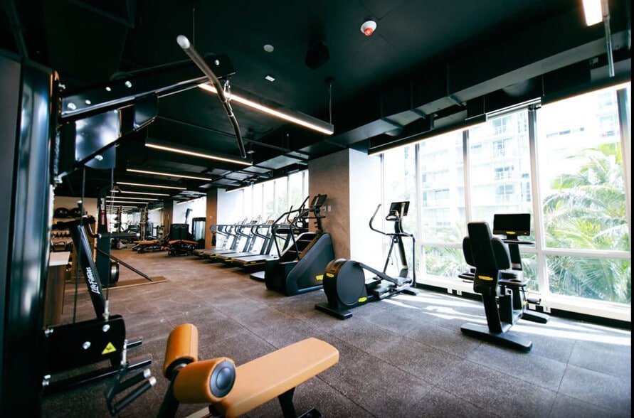 Building Photo - 249 NE 4th St