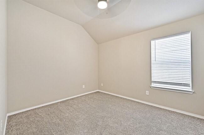 Building Photo - 3258 Gladewater Ln