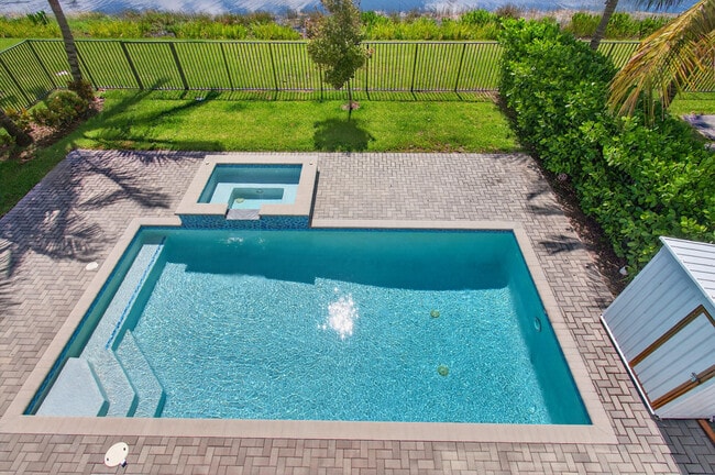 Building Photo - 17222 Blue Bayou Dr