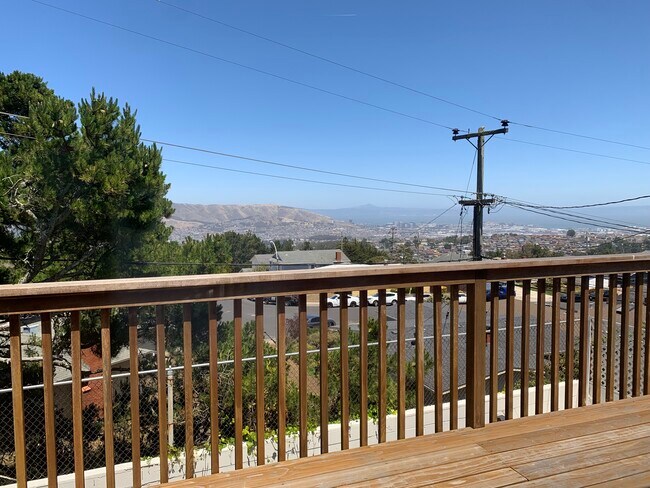 Building Photo - 3310 Fasman Dr