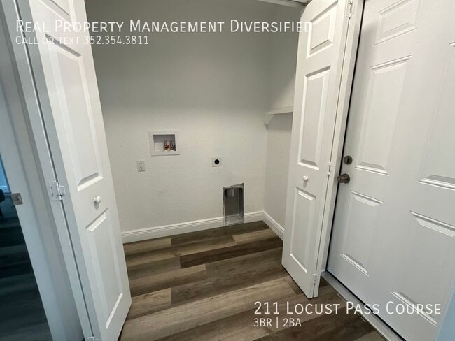 Building Photo - 211 Locust Pass Crse