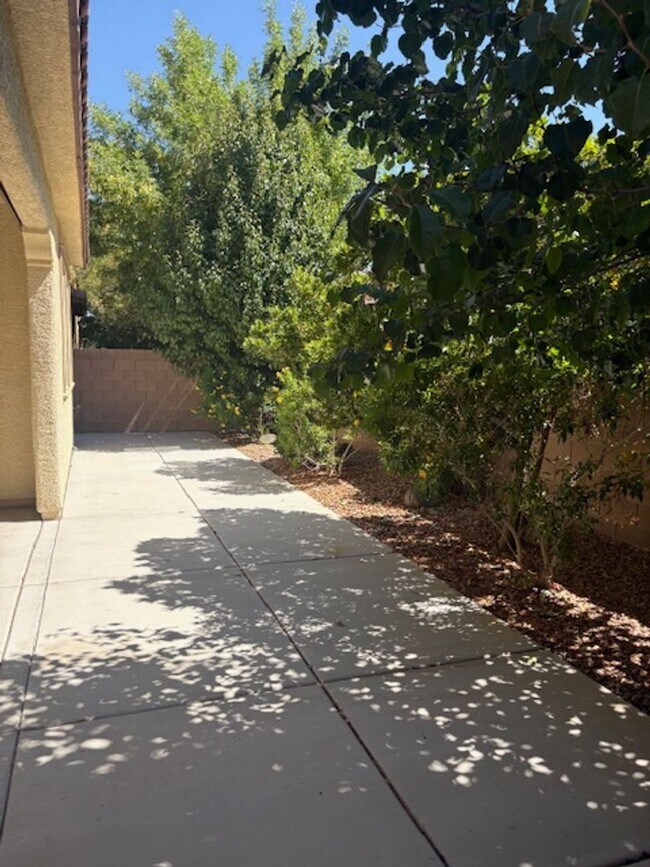 Building Photo - Beautiful two-story home in Inspirada with...