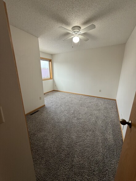 Building Photo - 5293 Manchester Dr