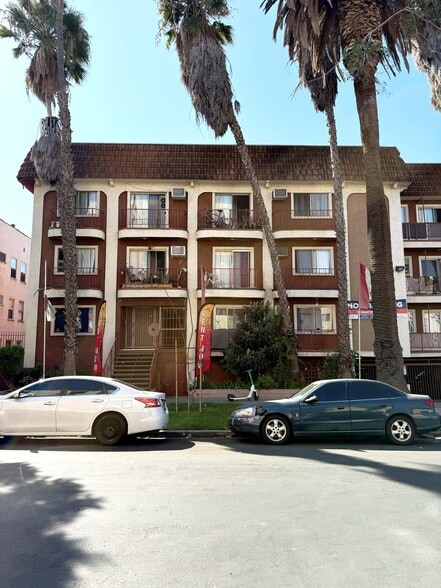 Building Photo - 509 N Berendo St
