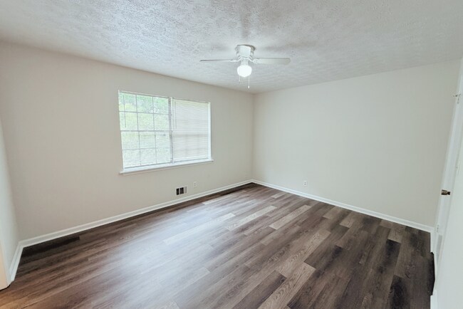 Building Photo - 3131 Goode Rd