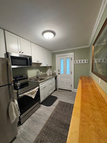 kitchen - 69 Middle St