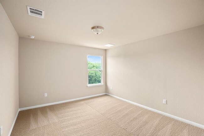 Building Photo - 1505 Maier Dr