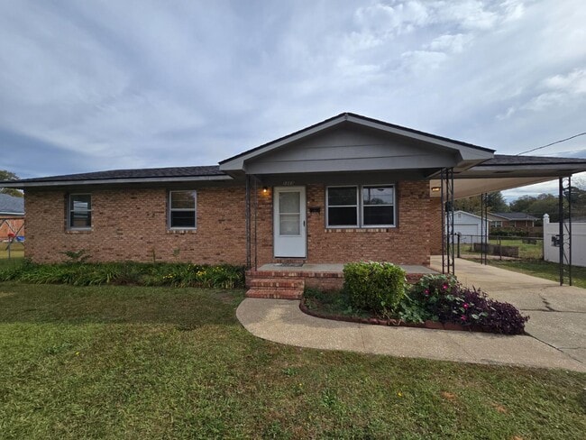 Building Photo - 1305 Berkshire Rd