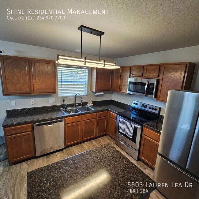 Building Photo - 5503 Lauren Lea Dr