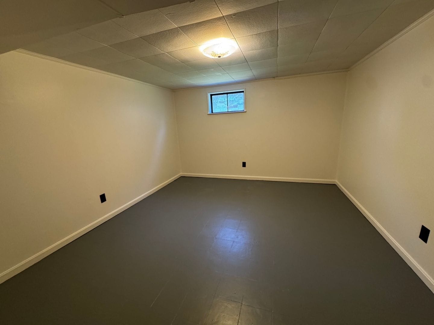 Building Photo - 5323 N Carlin Springs Rd