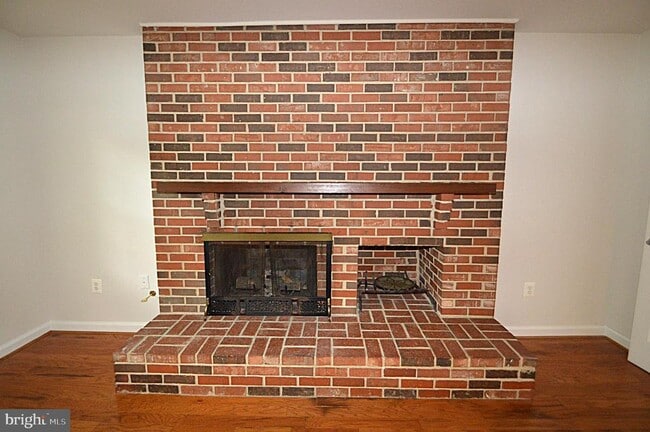 Building Photo - 13145 Melville Ln