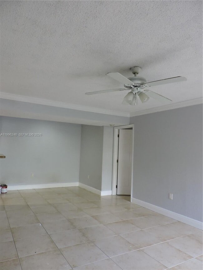 Building Photo - 15610 SW 105th Ln