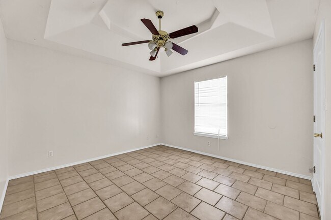 Building Photo - 1810 Agua Fina Ave
